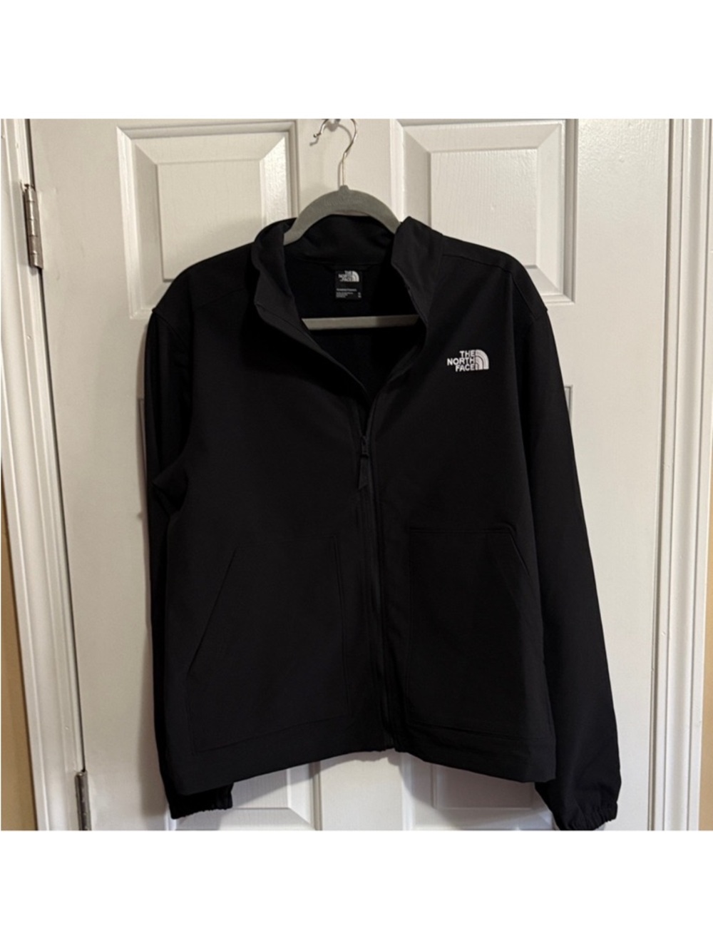 The North Face Women’s Black Performance Jacket- Wind Breaker